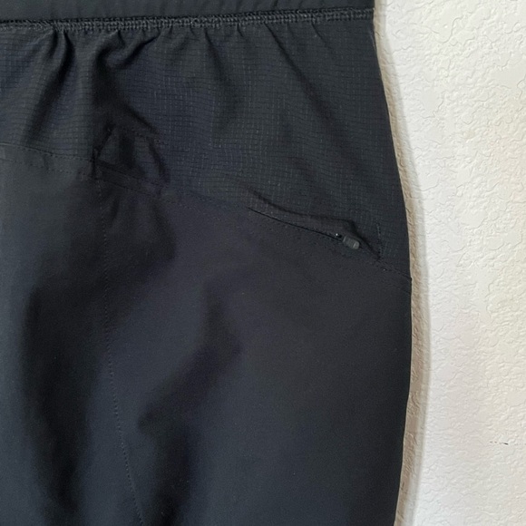 Under Armour Black Performance Pants - Picture 7 of 9